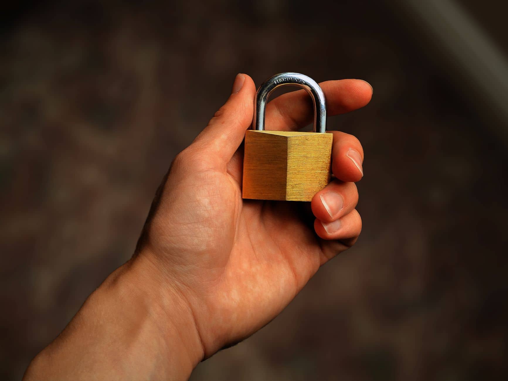 Did You Disconnect Your Wallet? It's Probably Still Vulnerable