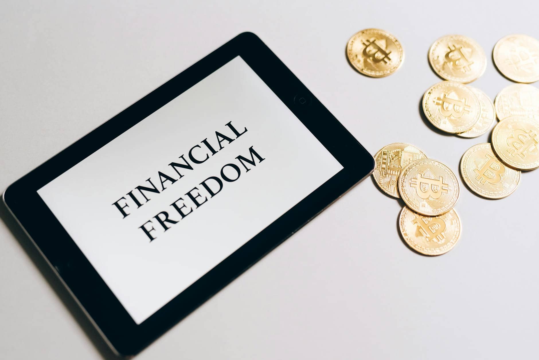 DeFi and Fixed Income: How Institutions Are Rethinking Their Yield Strategies
