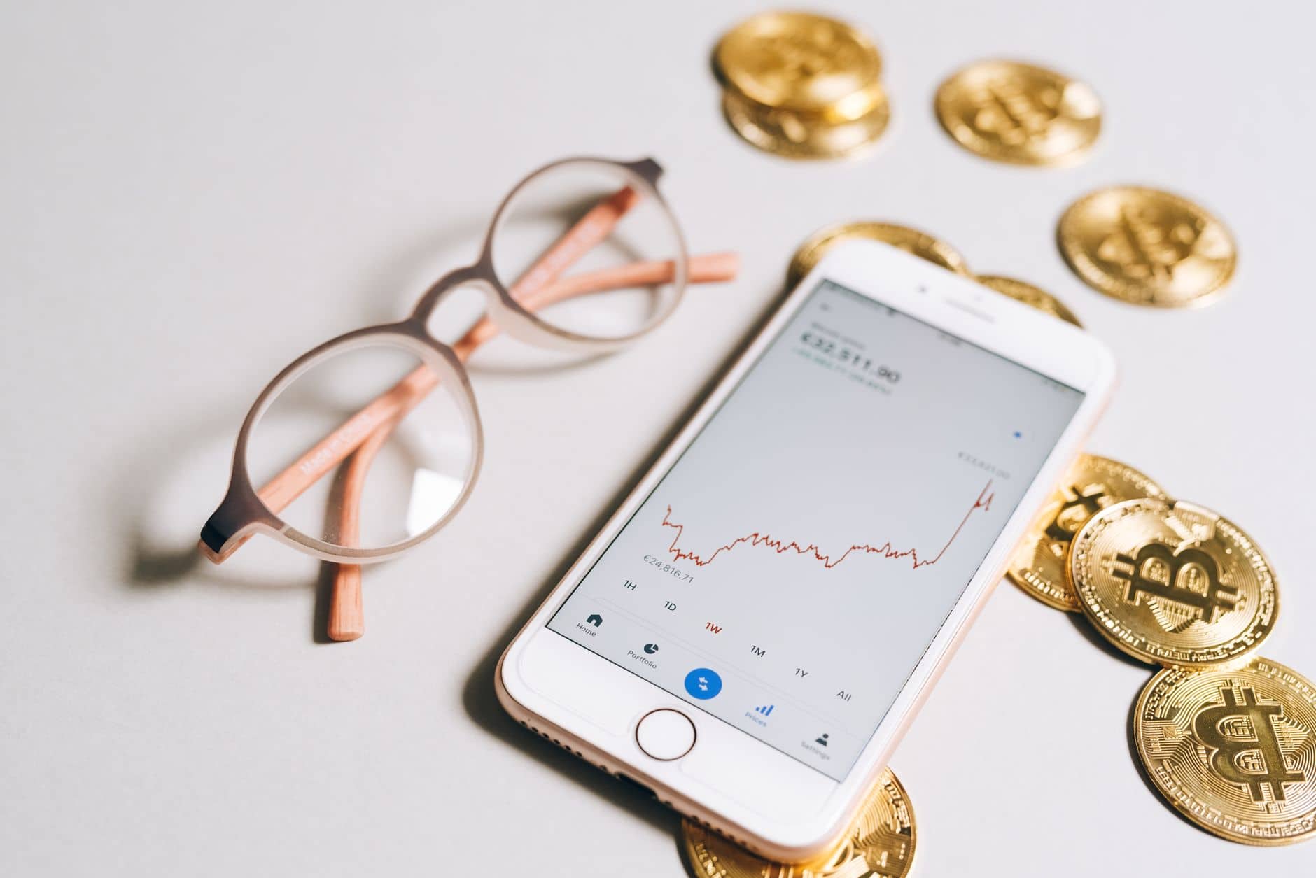Capital Flight and Crypto: What French Wealth Is Really Doing